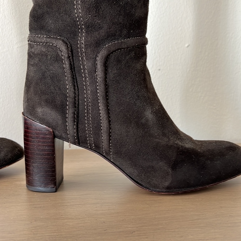 EUC Tory Burch Suede Boots size 6.5 - Picture 3 of 5